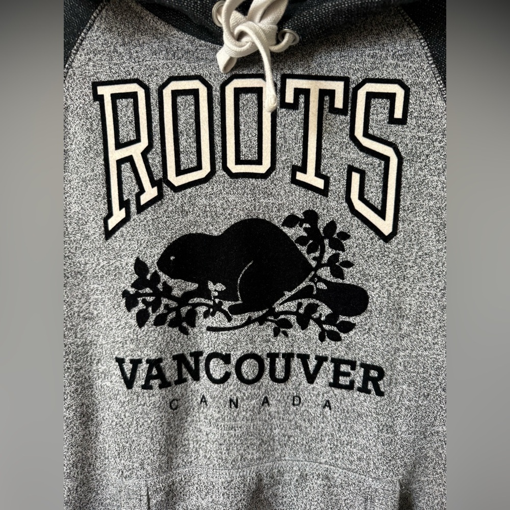 Roots Vancouver Canada Pullover Hoodie Gray Logo Sweatshirt size XS - Picture 5 of 8